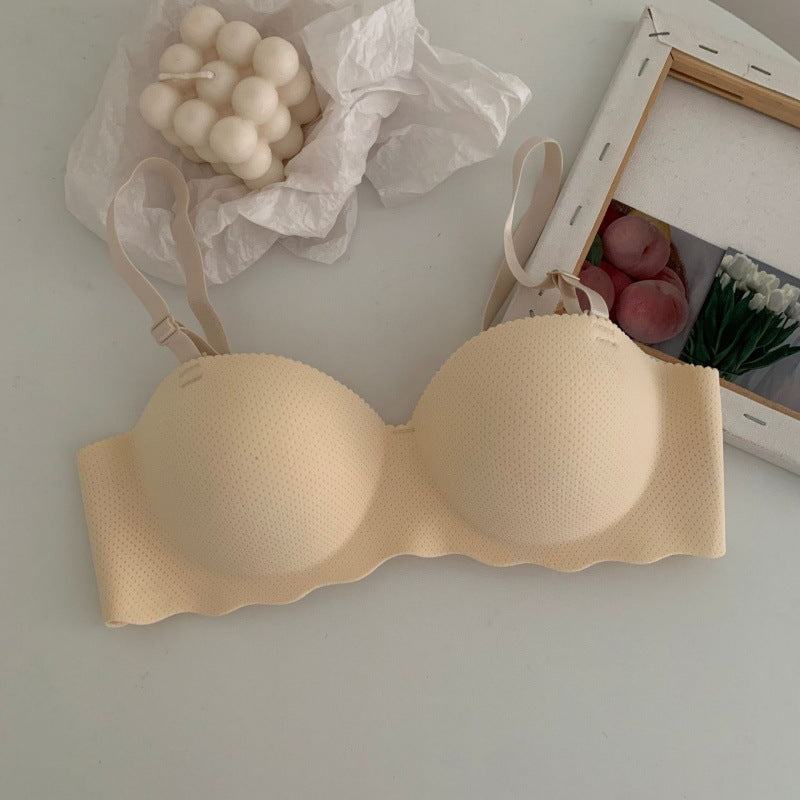 Gather the bras without underwire