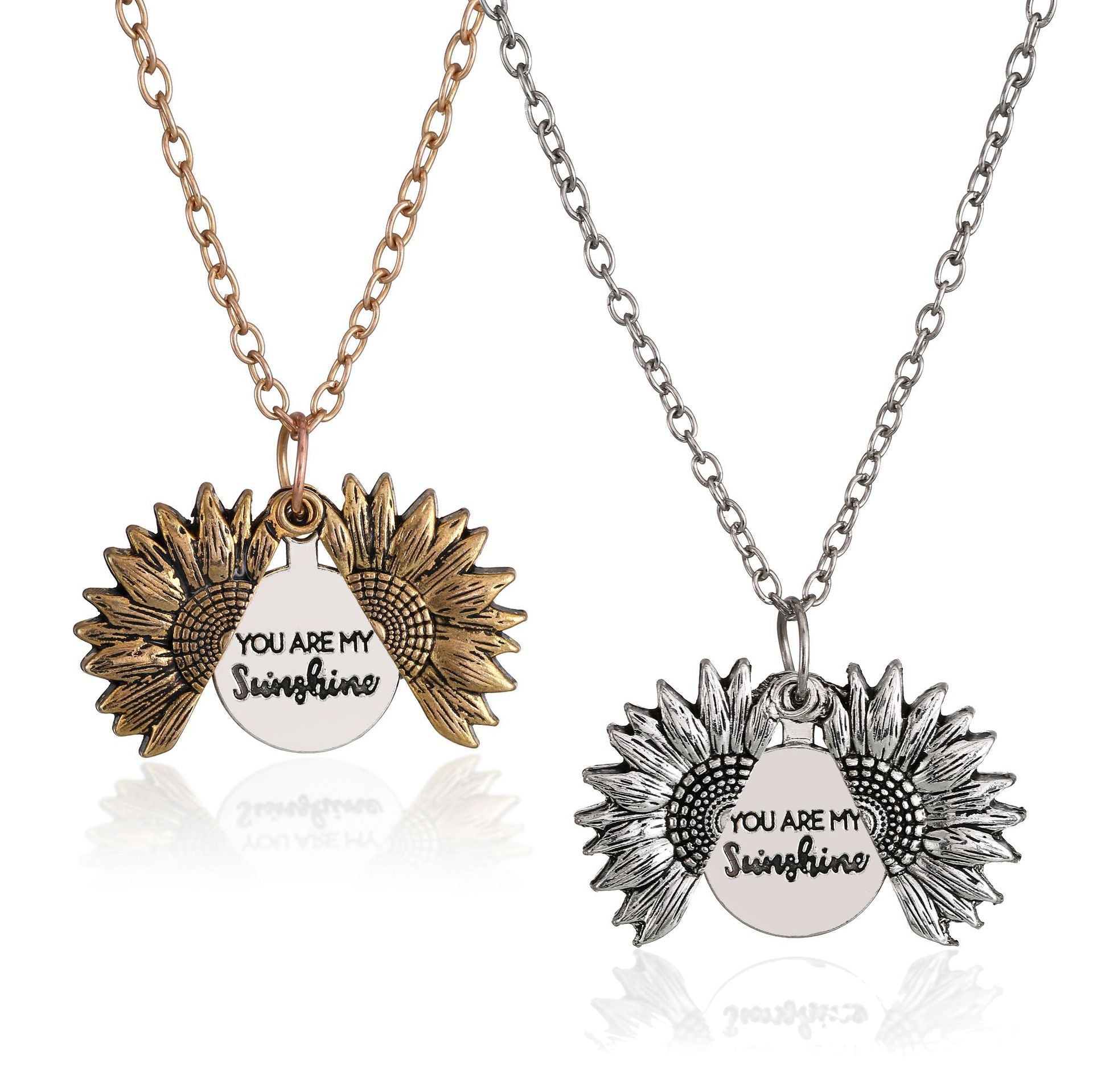 Engraved pendant necklace