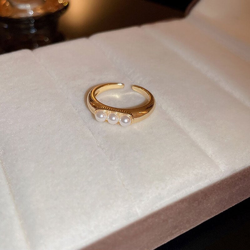 Adjustable ring