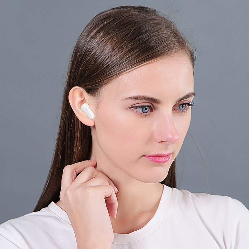 In-ear noise-cancelling Bluetooth headphones