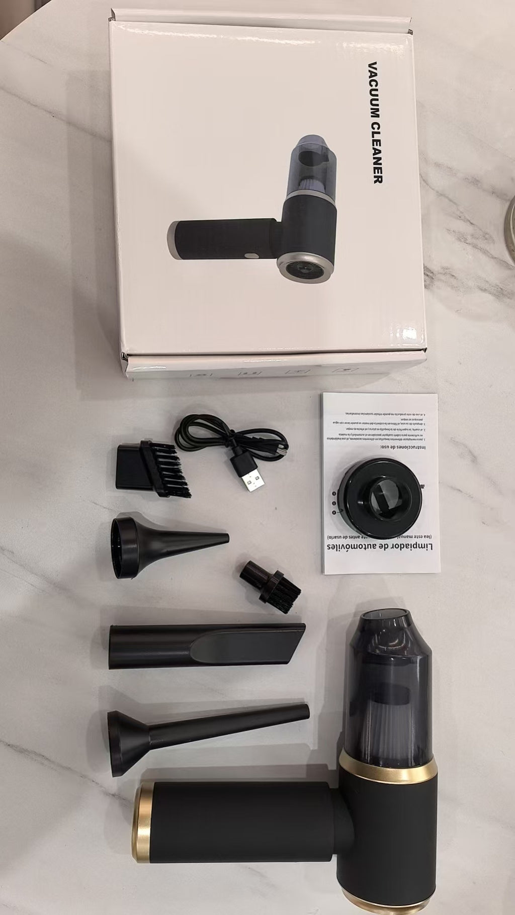 Car-mounted wireless vacuum cleaner