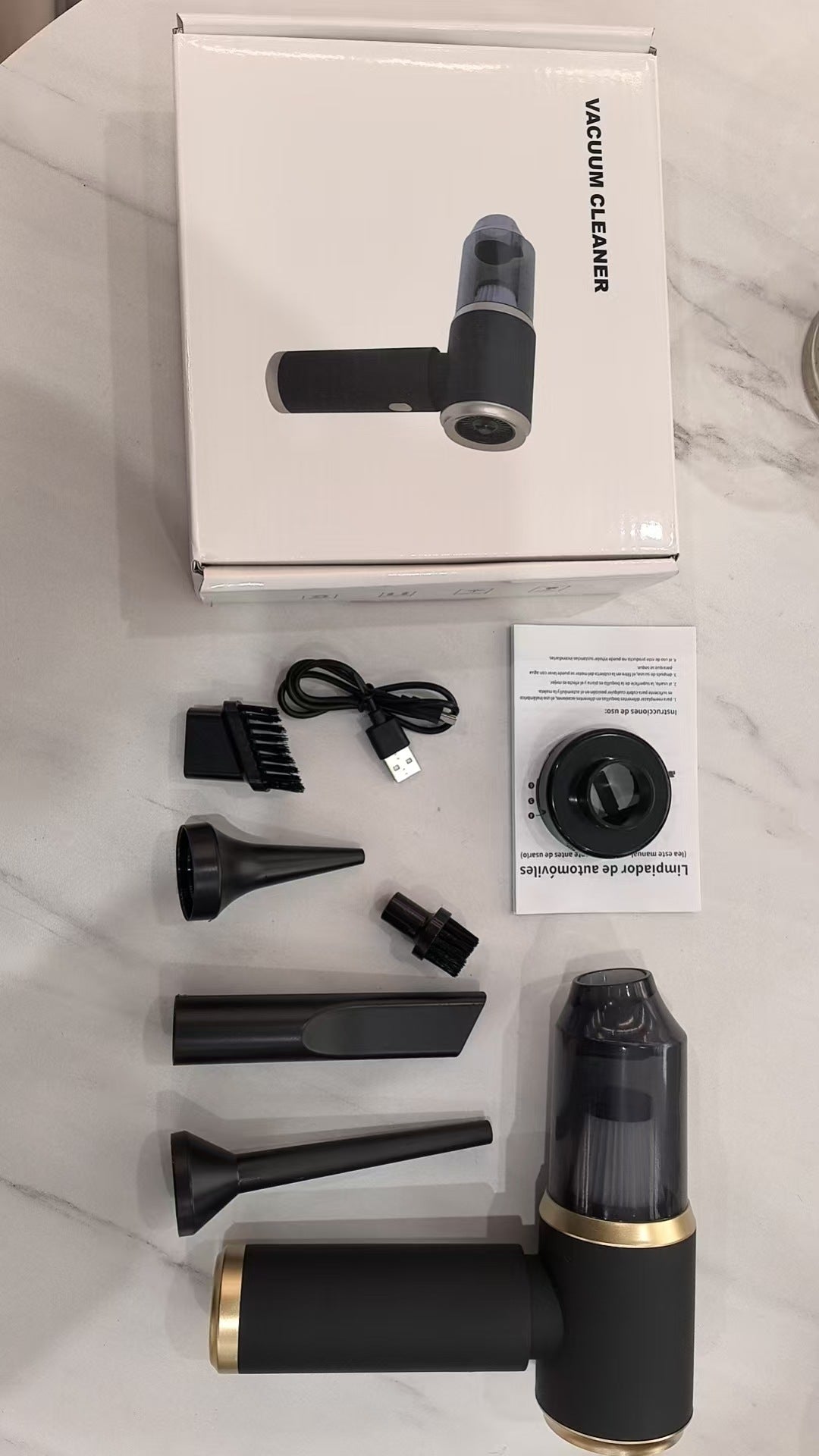 Car-mounted wireless vacuum cleaner
