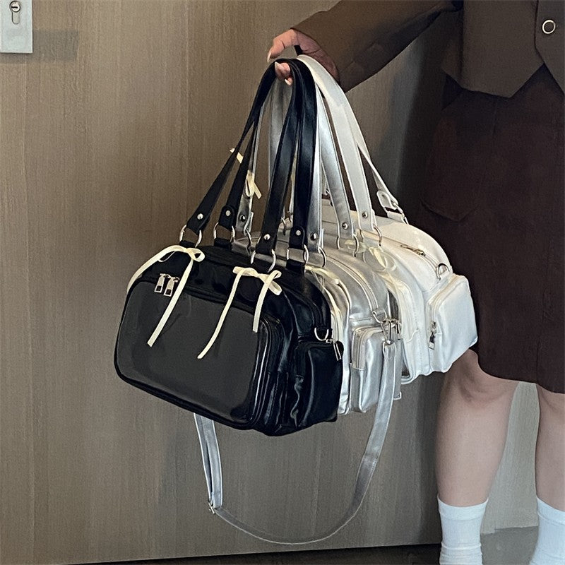 Fashionable and versatile hand-held backpack