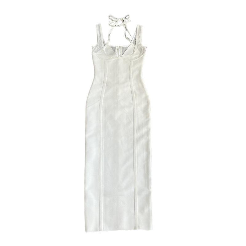 A long, fashionable and sexy bandage dress with a white strappy V-neck that shows the chest is slimming