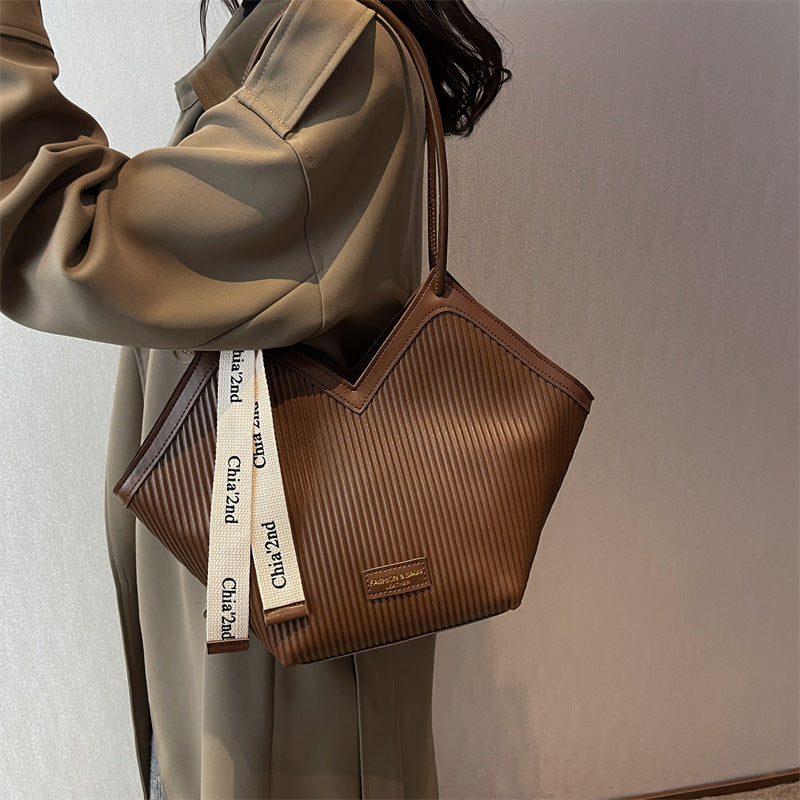 Large Capacity Bags Bags Women Premium Sense Commuter Work Shoulder Crotch Bag Class Tote Handbag