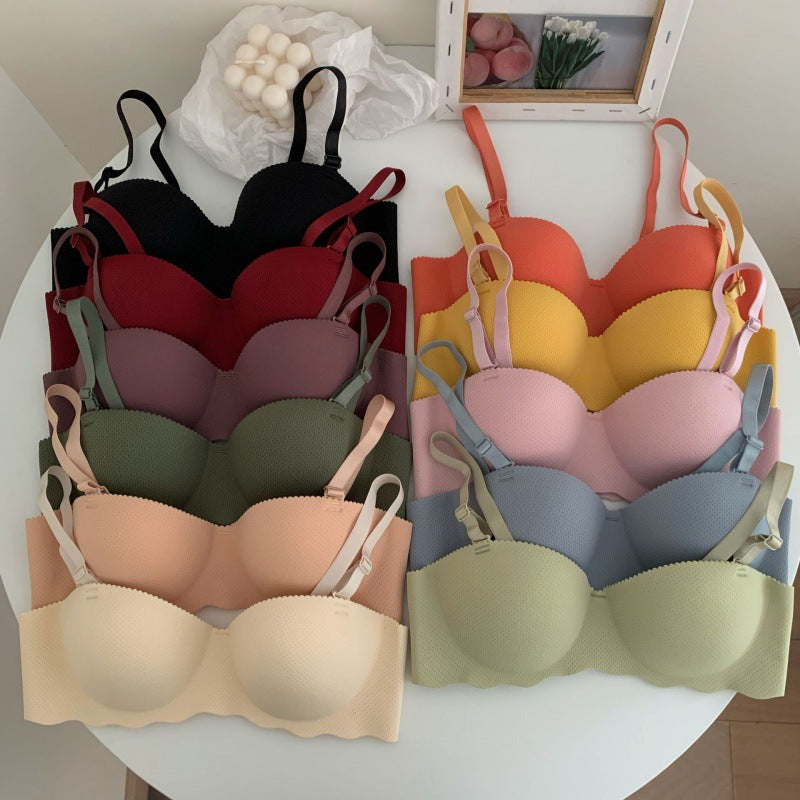 Gather the bras without underwire
