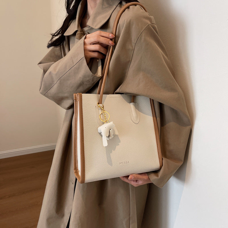 Simple and versatile tote bag