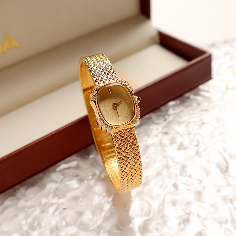 New Designer Square Exquisite Diamond Set Wheat Ears Women's Quartz Small Watch