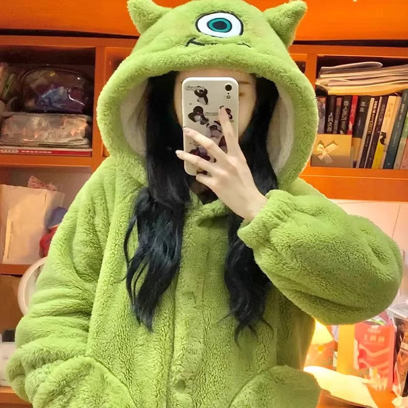 Big-eyed coral fleece pajamas