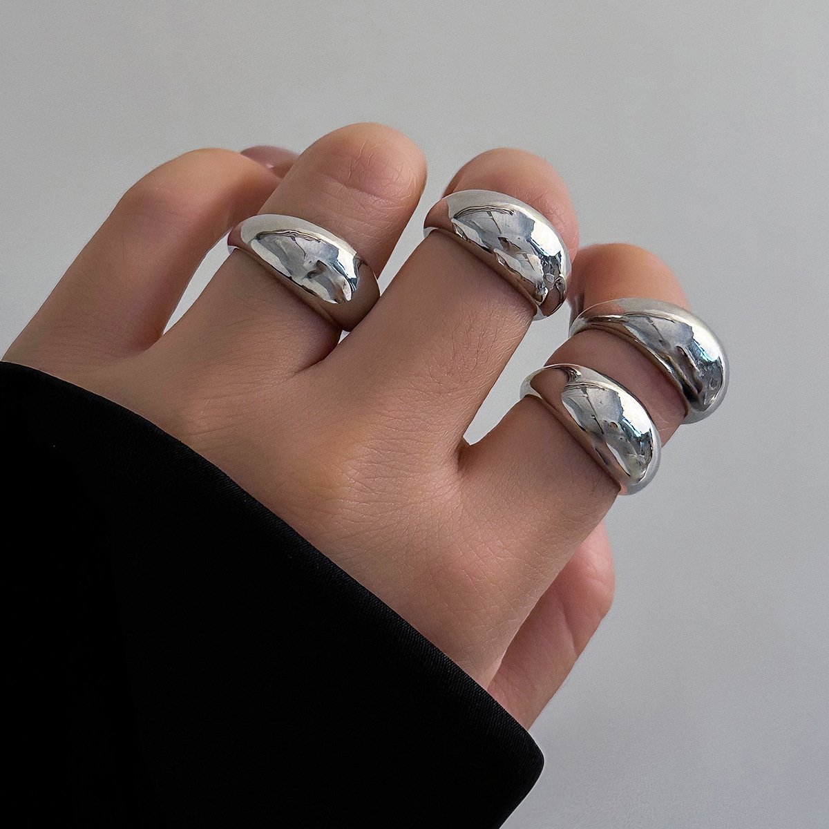 Joint ring with exaggerated opening set ring