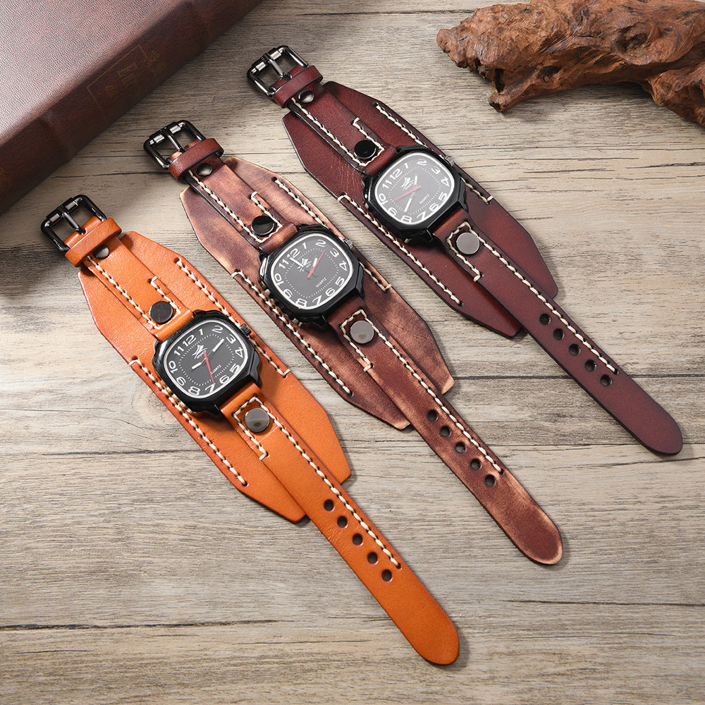 Men's Retro Leather Quartz Watch with Alloy Buckle