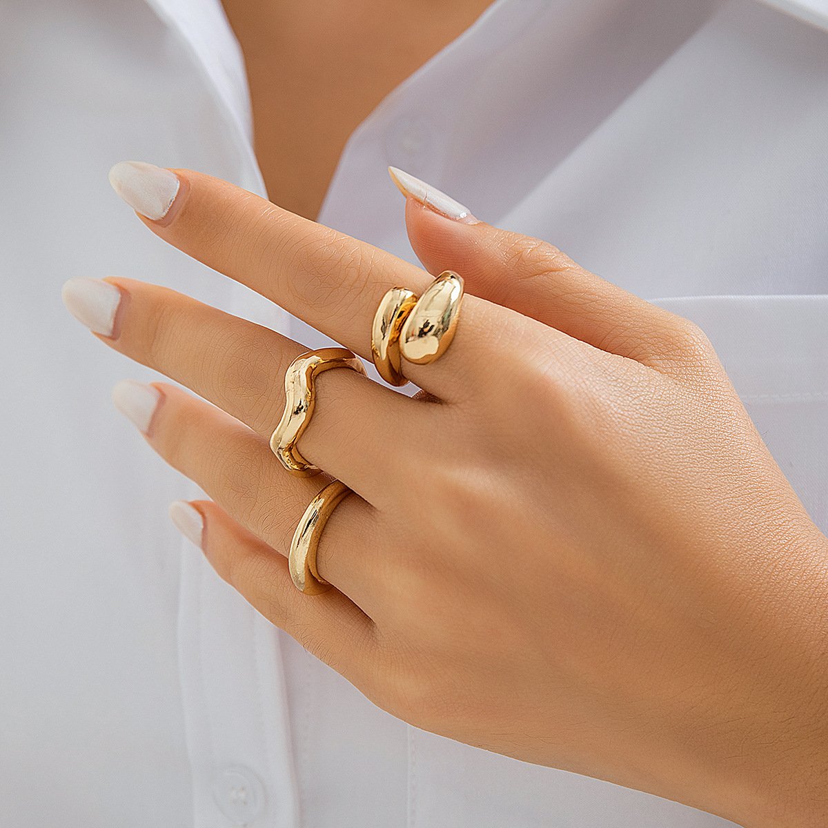 Joint ring with exaggerated opening set ring