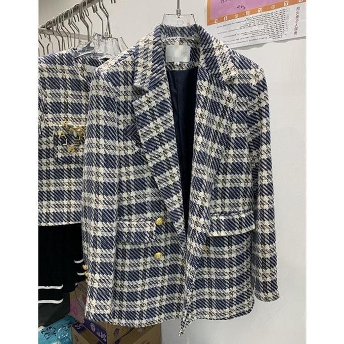 Long-sleeved suit jacket