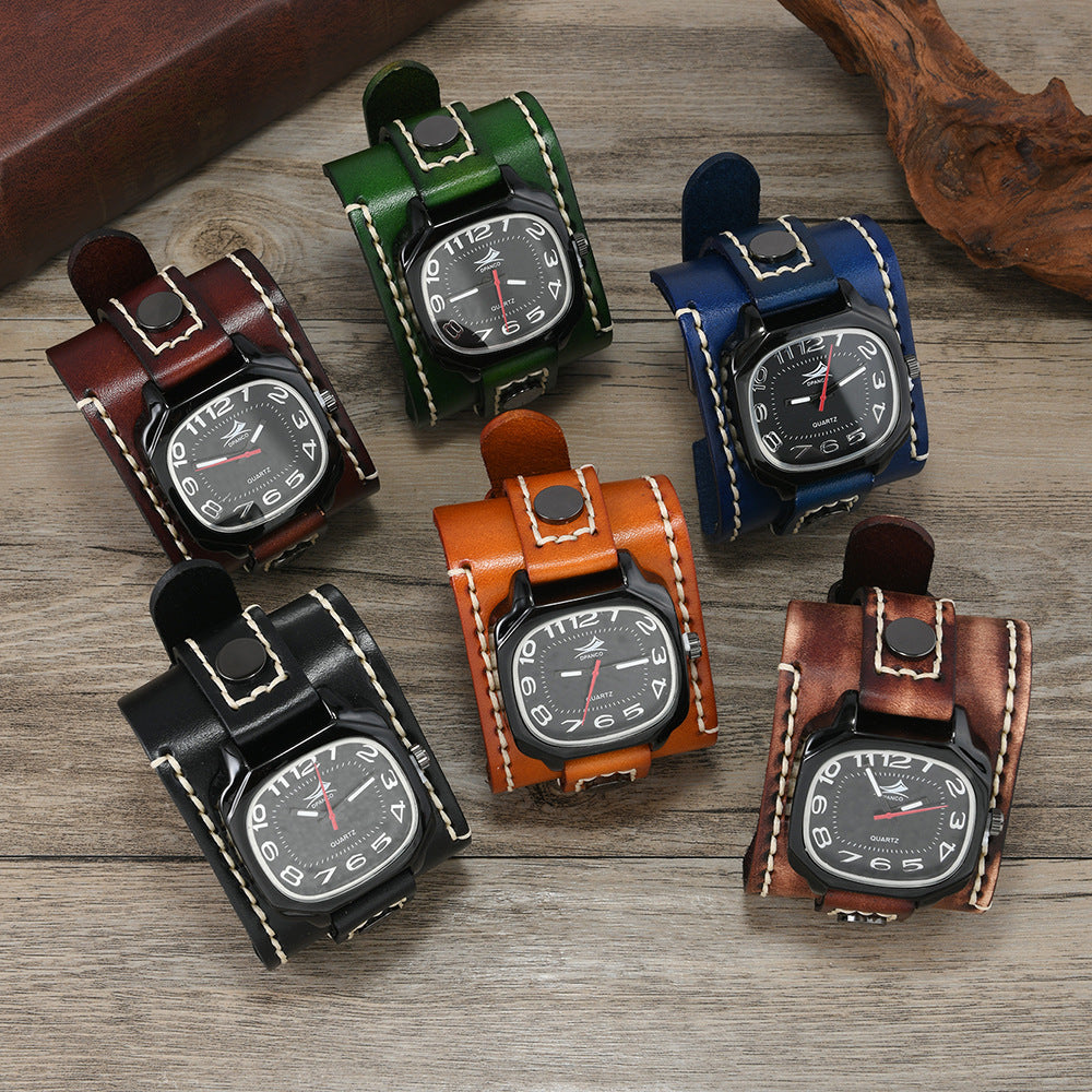 Men's Retro Leather Quartz Watch with Alloy Buckle