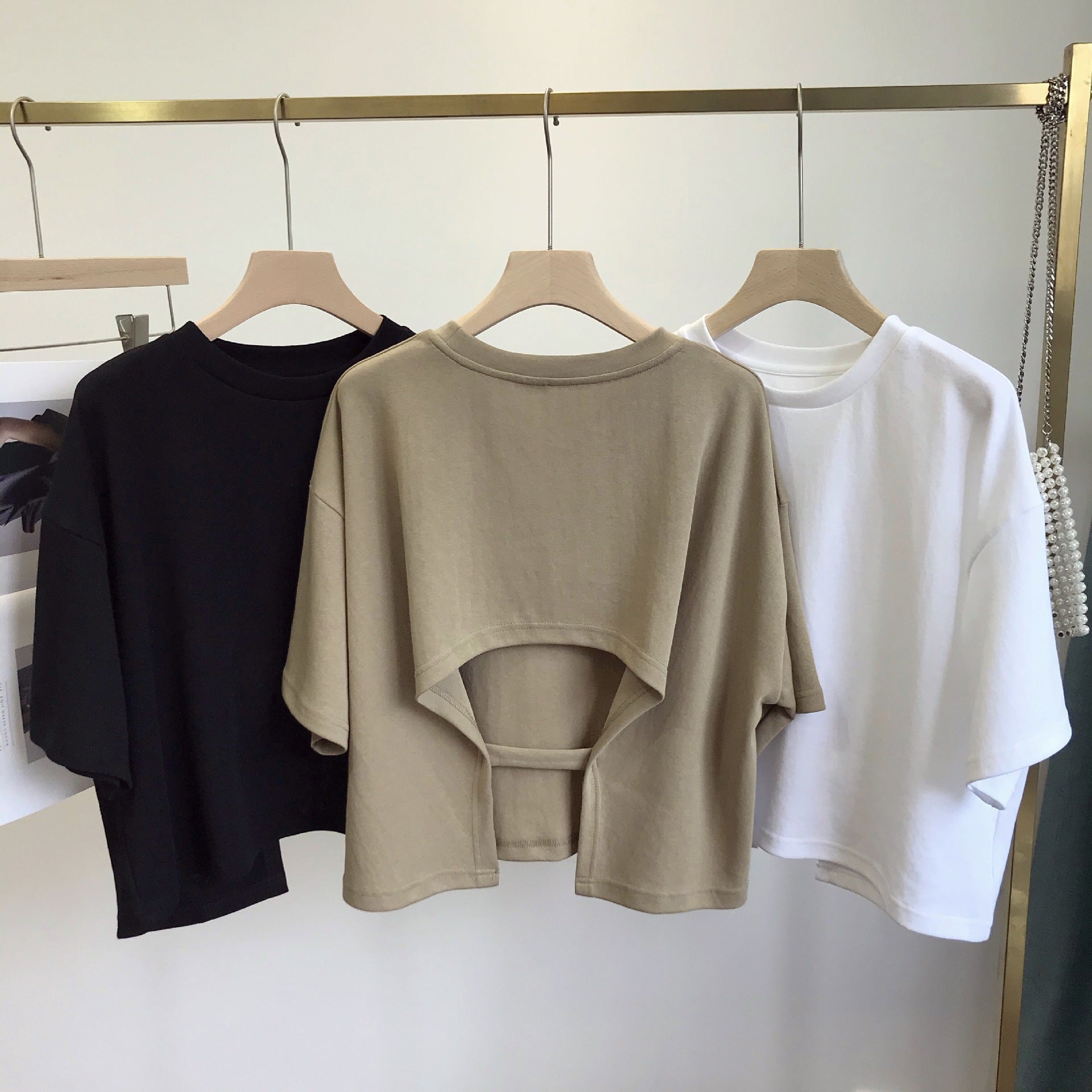 Backless Short T-shirt