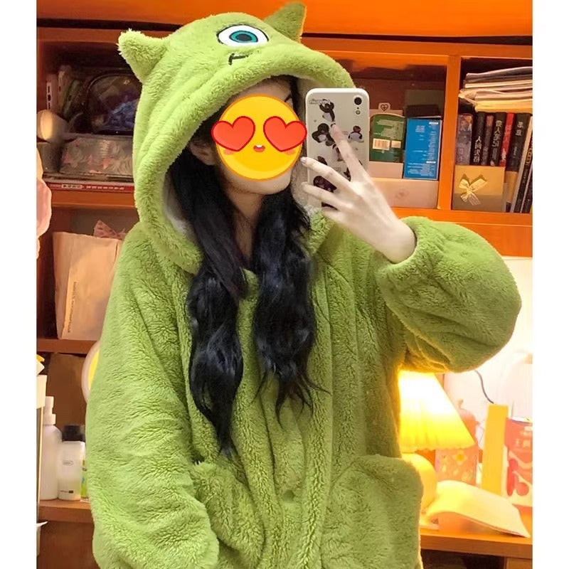 Big-eyed coral fleece pajamas