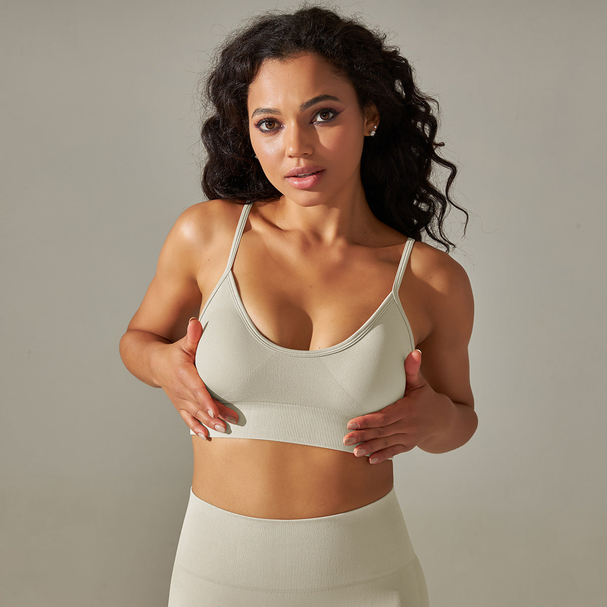 Seamless Quick-Drying Yoga Sports Bra for Women