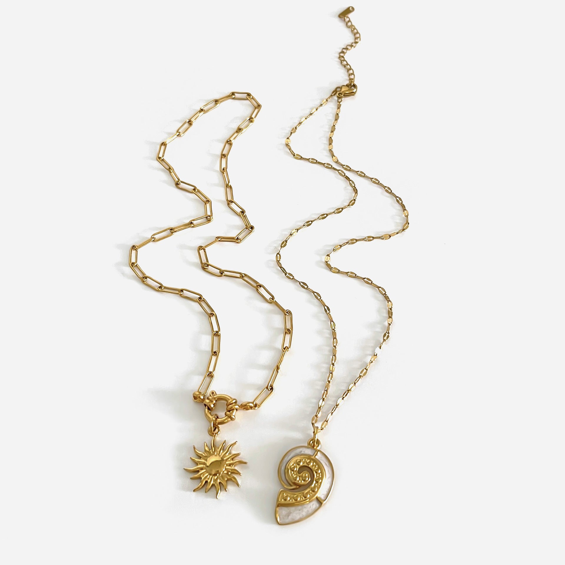 Vintage Titanium Steel Sunflower Conch Necklace