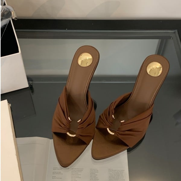 high-heeled shoes