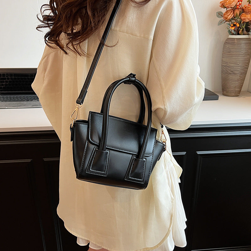 High-end women's bag, exquisite handbag, shoulder bag, trendy and stylish crossbody bag