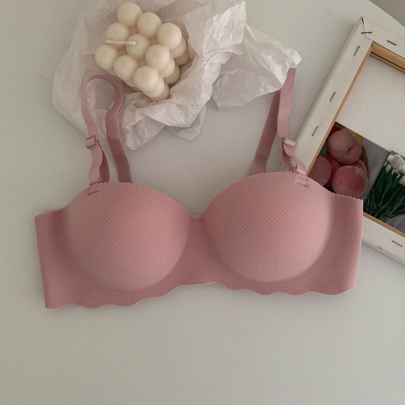 Gather the bras without underwire