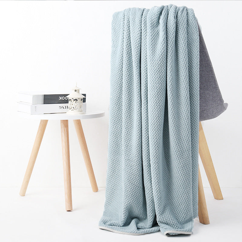 Extra-large absorbent non-shedding bath towel