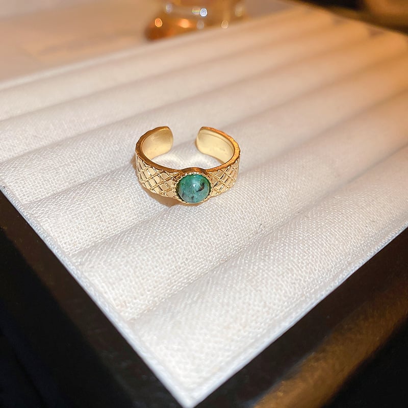 Adjustable ring