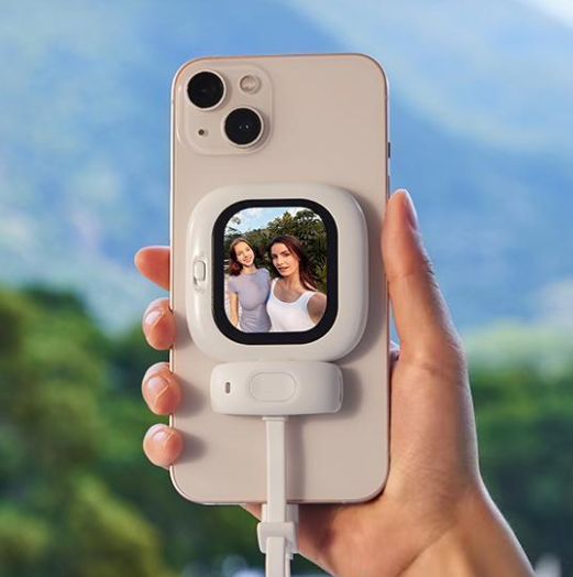 Portable Live View Finder for Camera