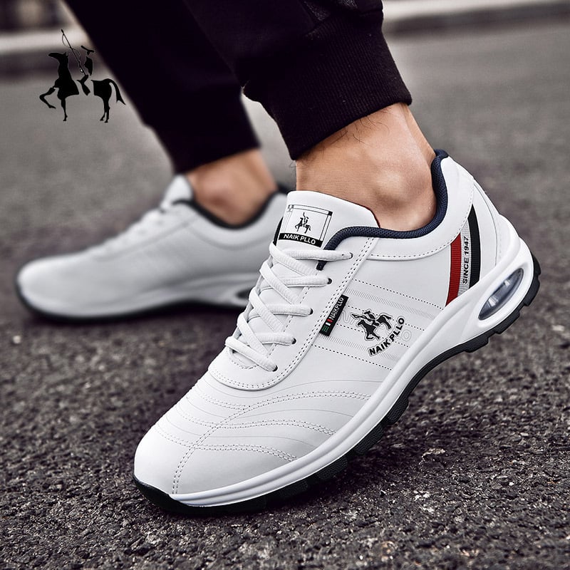 Men's sports shoes