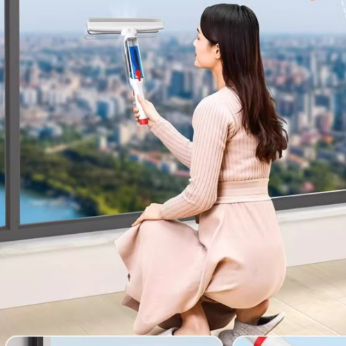 A household cleaning tool for cleaning glass