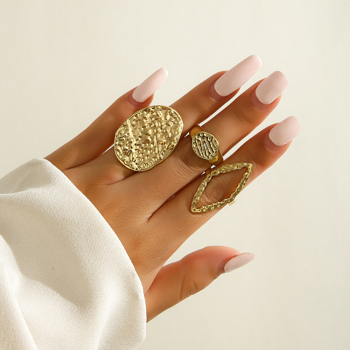 Joint ring with exaggerated opening set ring