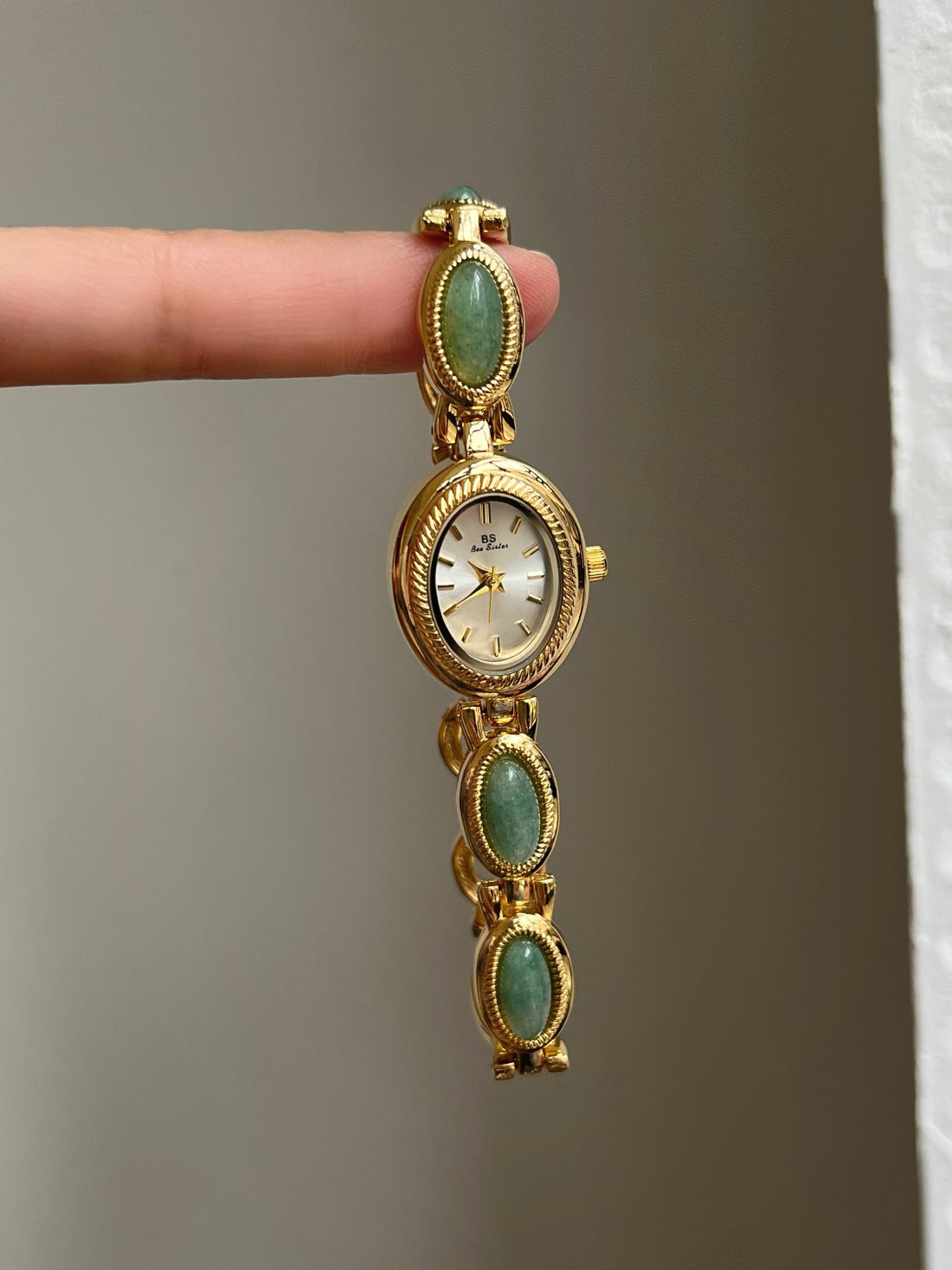 BS New Hot Selling Factory Direct Foreign Trade Small Fragrance Middle Ancient Light Luxury Pearl Bracelet Watch Elegant Women's Watch Small Gold Watch