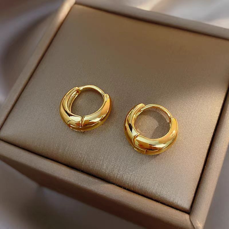 Circular water-drop style earring clasp