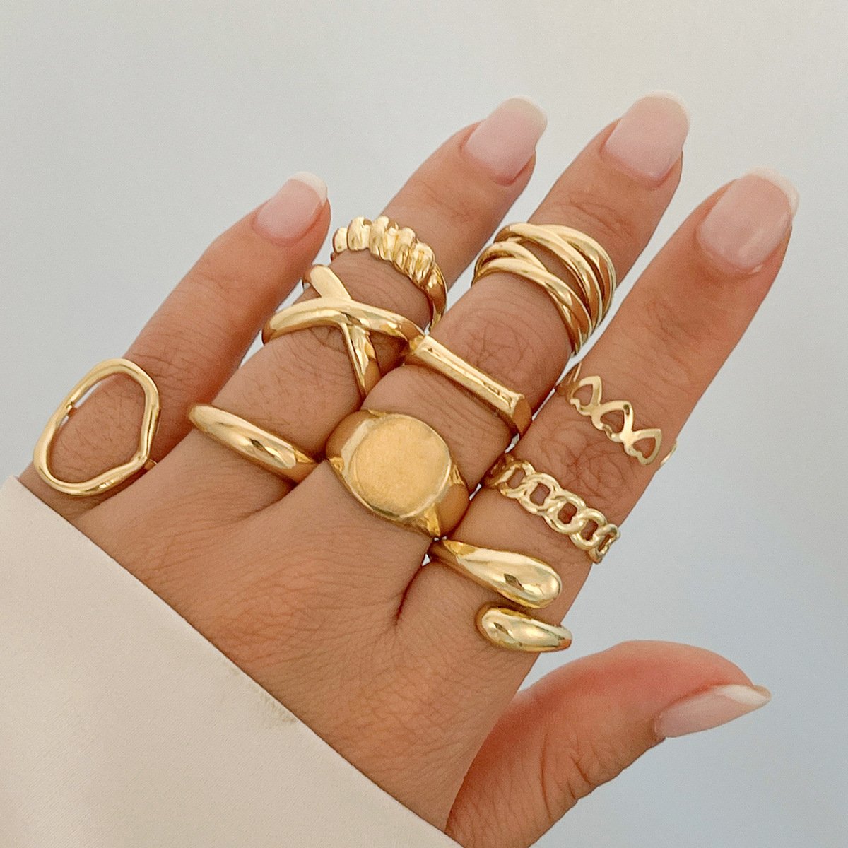 Joint ring with exaggerated opening set ring