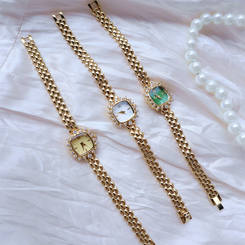 Fashionable fine-chain quartz square watch for ladies