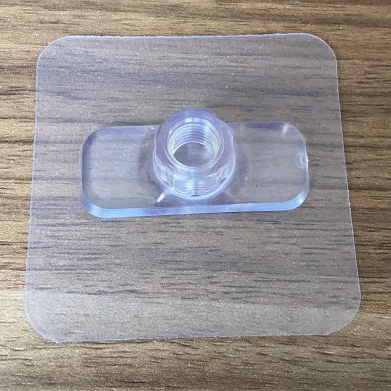 Transparent and traceless hook without punching holes