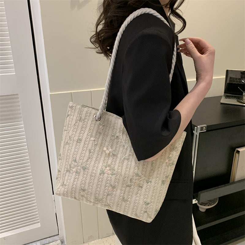 2023 new lace straw bag female simple casual knitting single shoulder armpit bag small fresh girl handbag