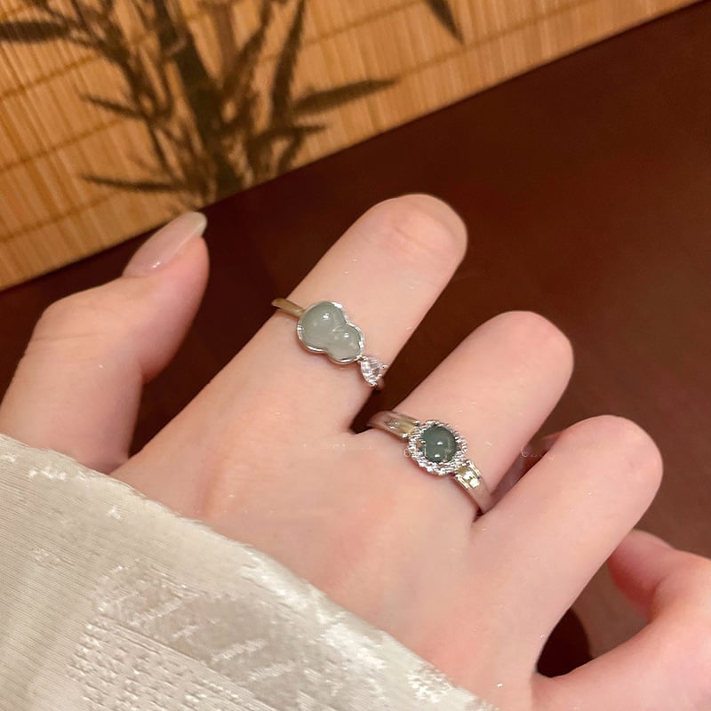 Adjustable ring