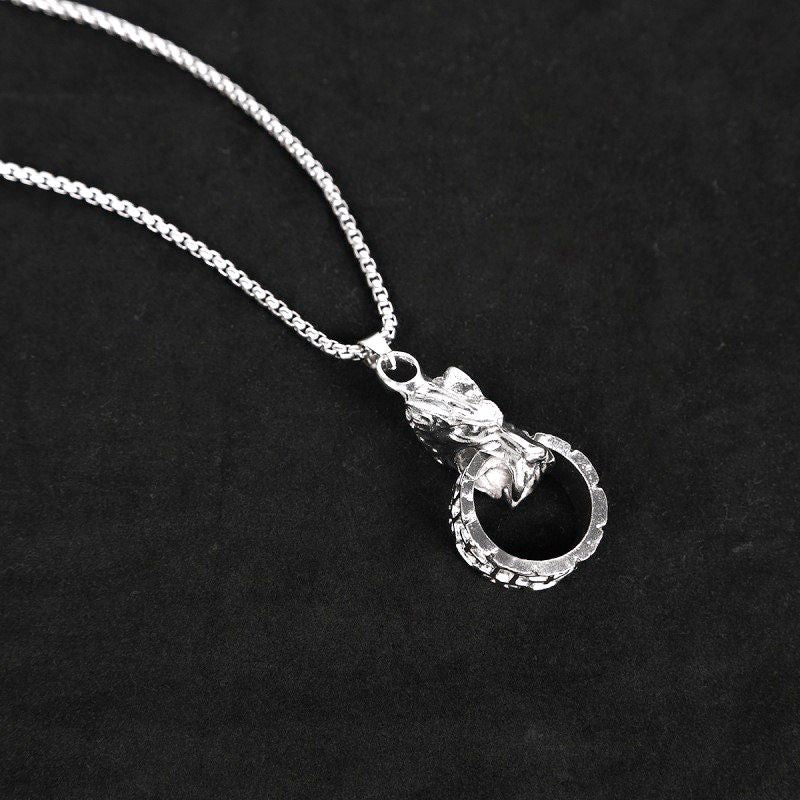 Hip-Hop Wolf Head Fingerring Necklace