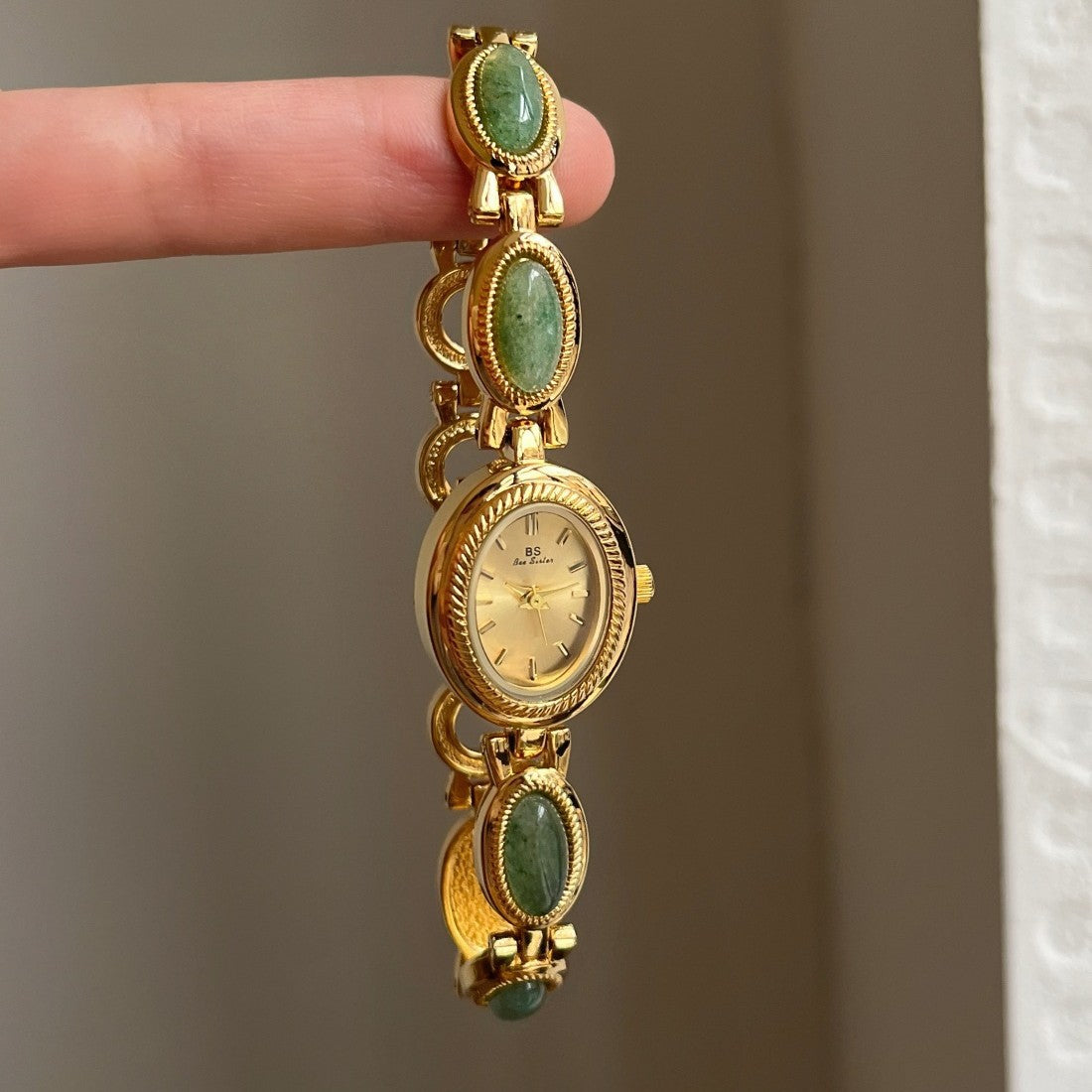 BS New Hot Selling Factory Direct Foreign Trade Small Fragrance Middle Ancient Light Luxury Pearl Bracelet Watch Elegant Women's Watch Small Gold Watch