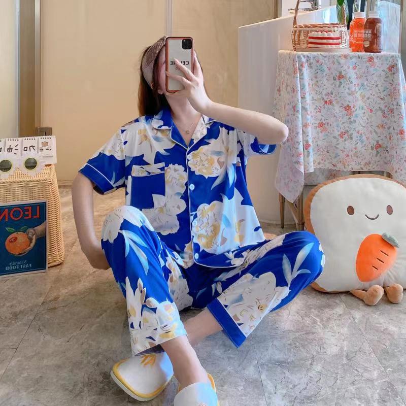 Long pants and cardigan home wear