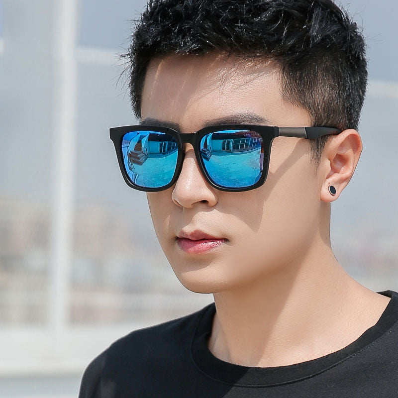 Fashionable square UV-resistant sunglasses for men