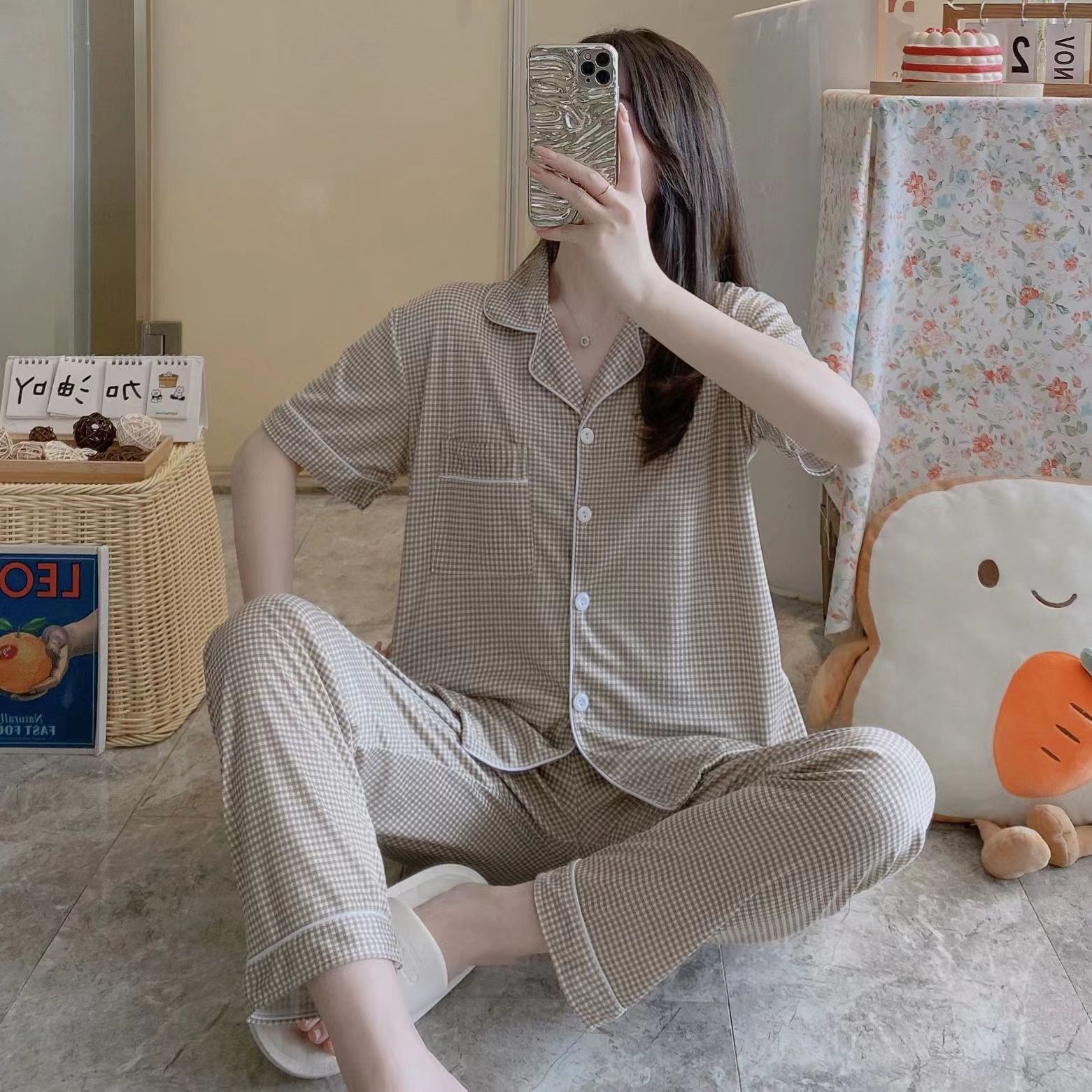 Long pants and cardigan home wear