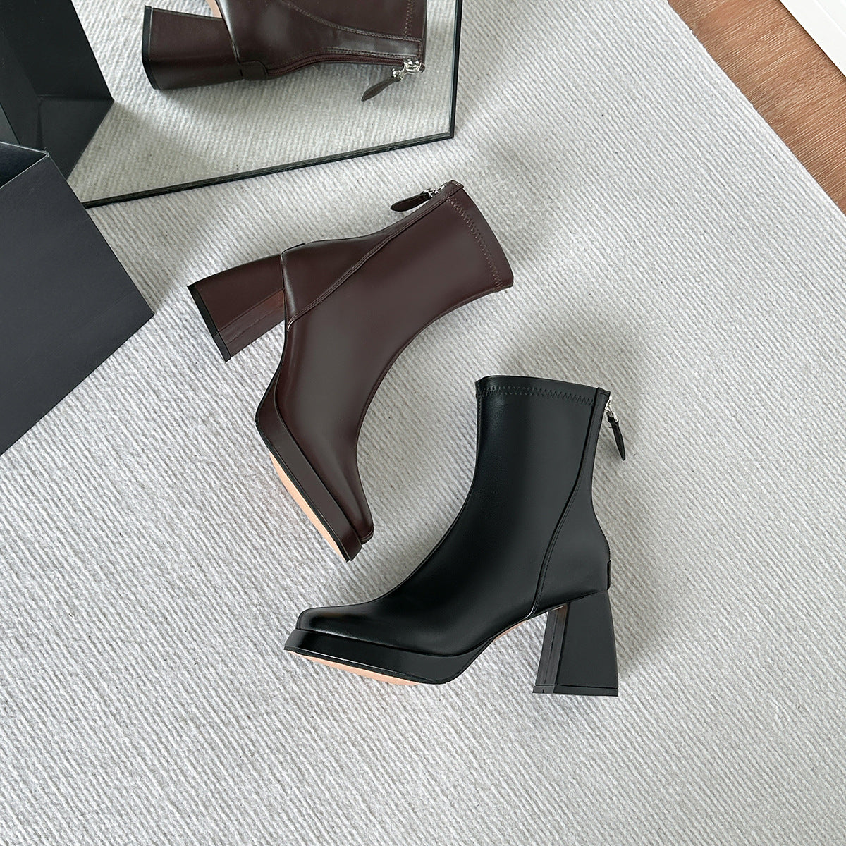French high-heeled waterproof boots