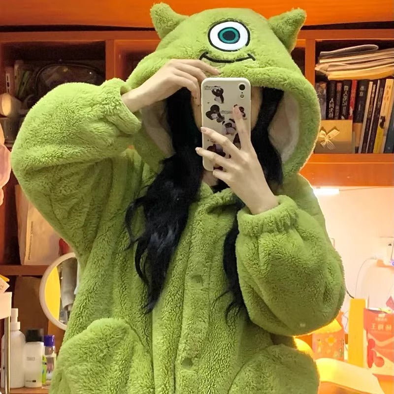 Big-eyed coral fleece pajamas