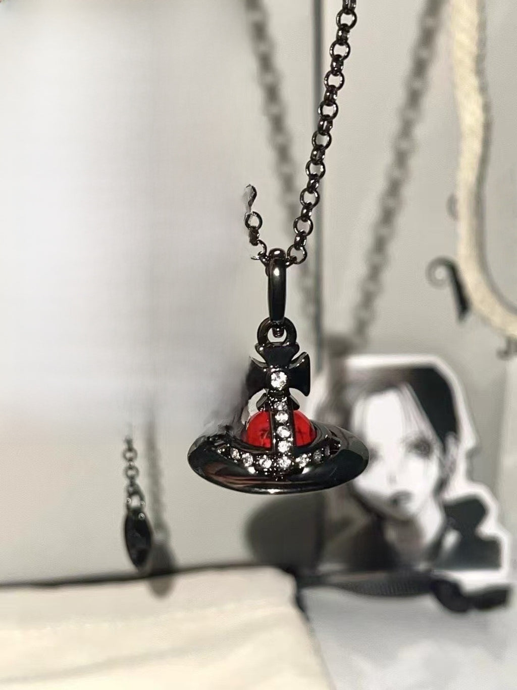 Fashion Saturn Pendant Necklace for Women