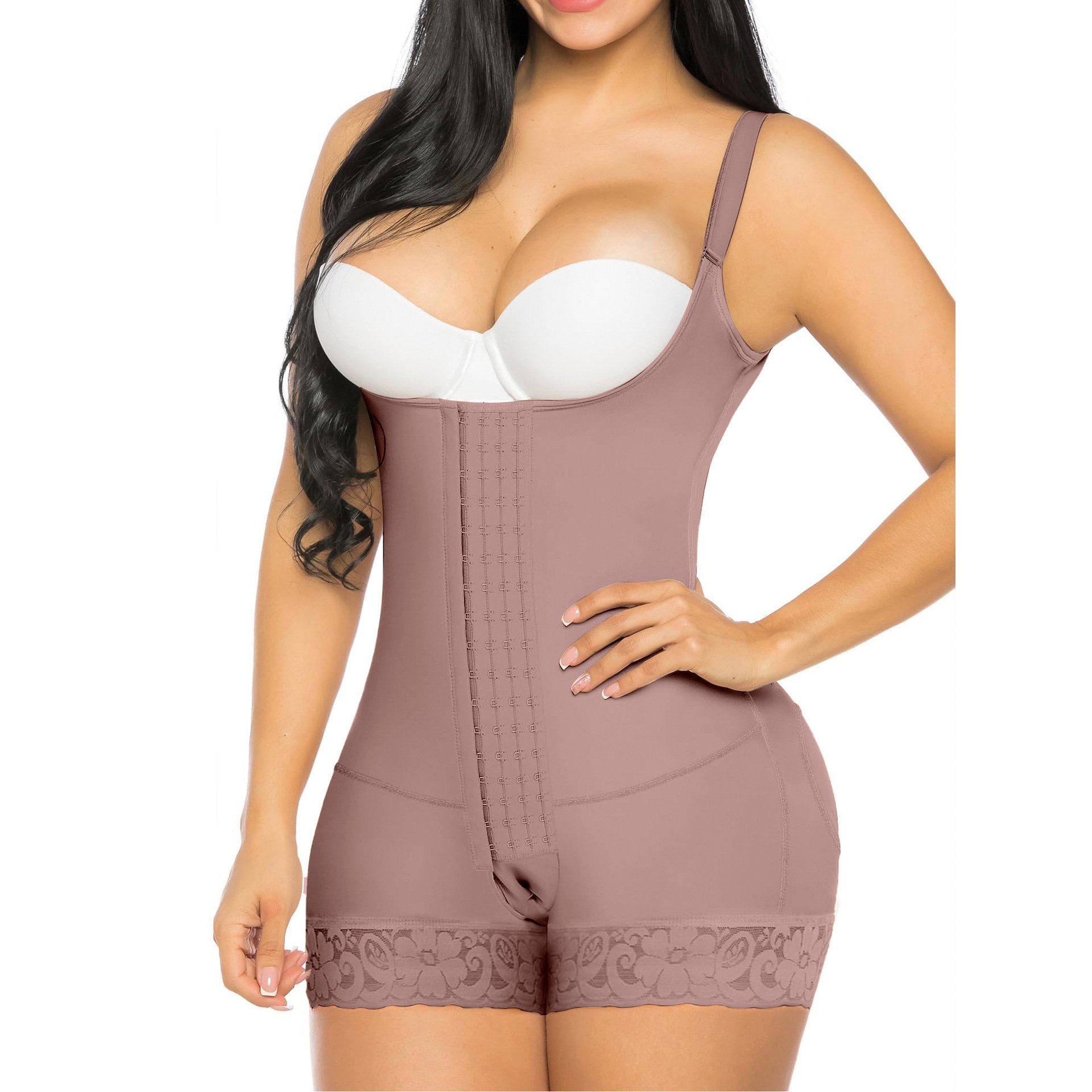 A tight-fitting and body-shaping one-piece suit for tuck in the abdomen