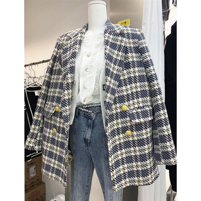 Long-sleeved suit jacket