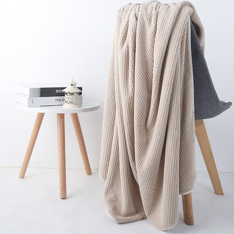 Extra-large absorbent non-shedding bath towel