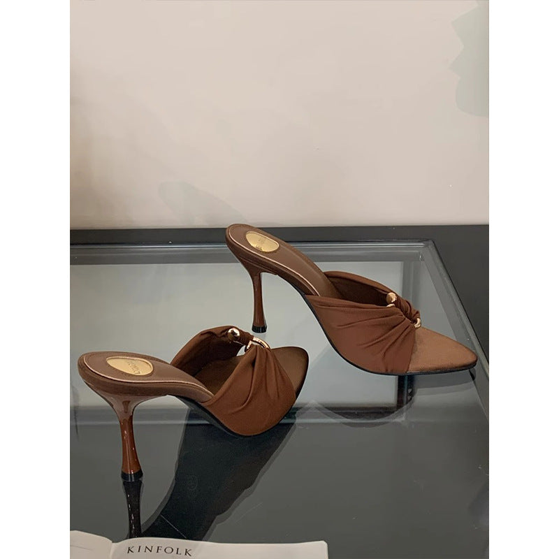 high-heeled shoes